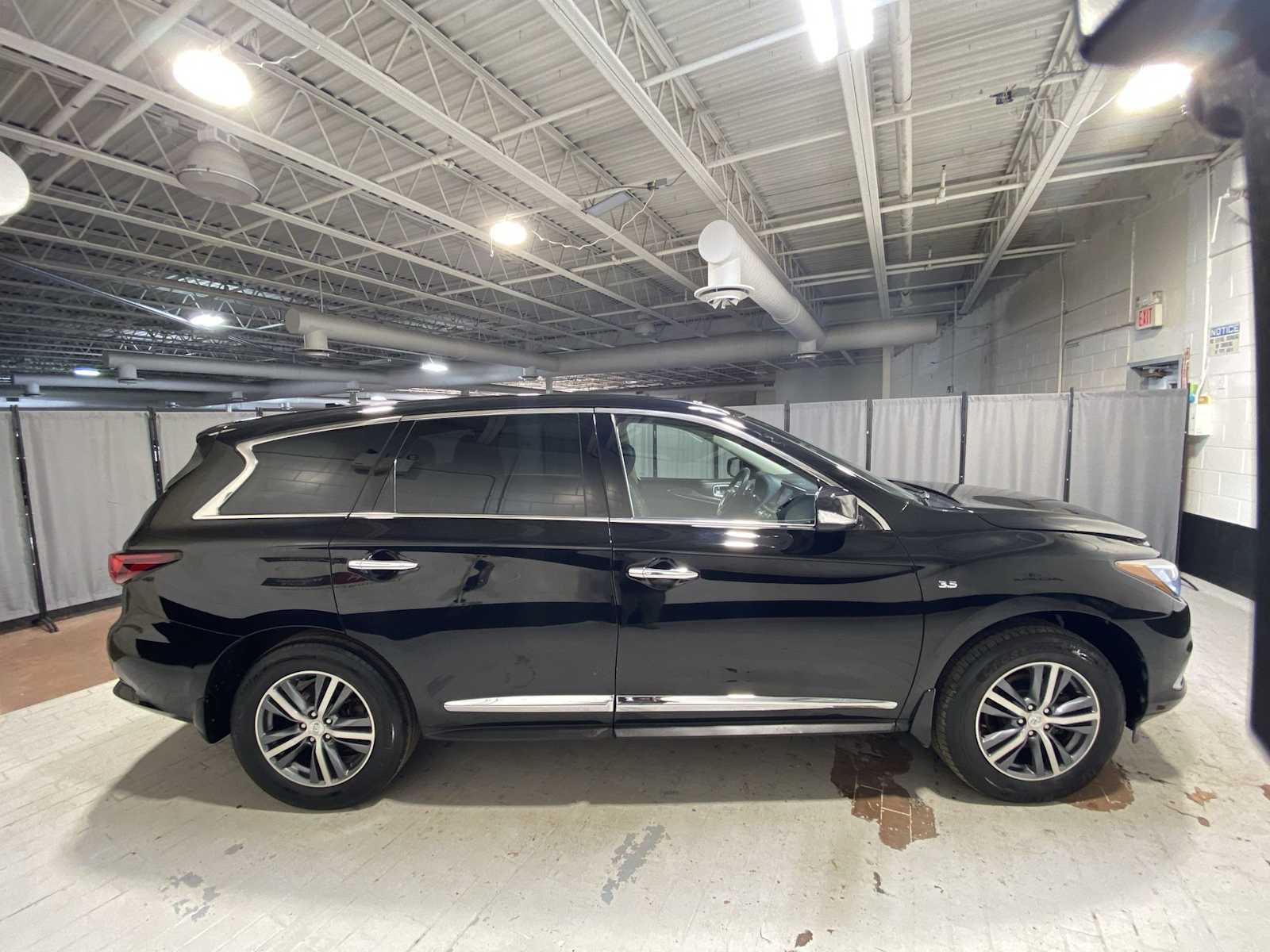 Thumbnail: 2019 INFINITI QX60 - 27