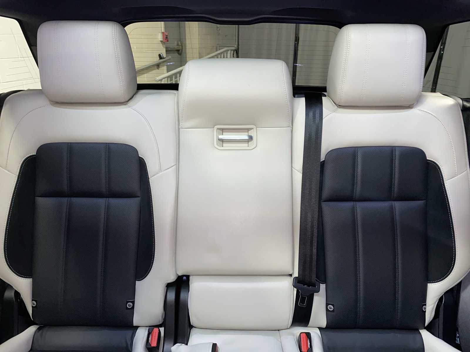 Thumbnail: 2020 Land Rover Range Rover Sport - 22