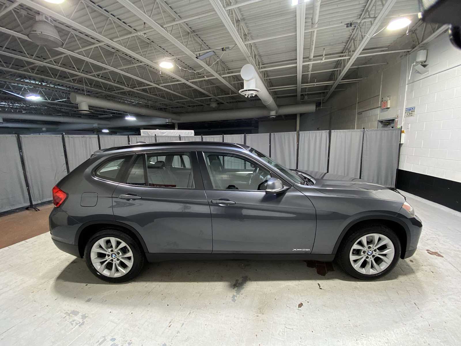 Thumbnail: 2014 BMW X1 - 27