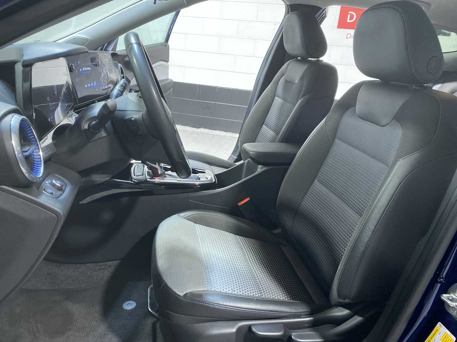 Thumbnail: 2024 Chevrolet Trax - 11
