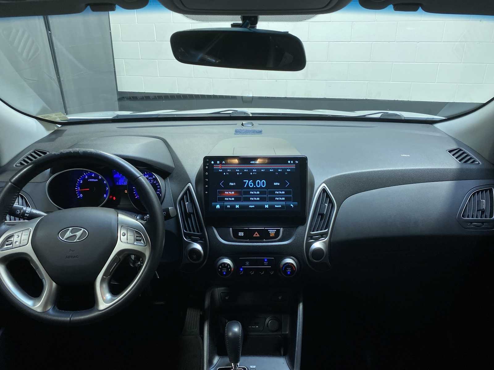 Thumbnail: 2012 Hyundai Tucson - 10