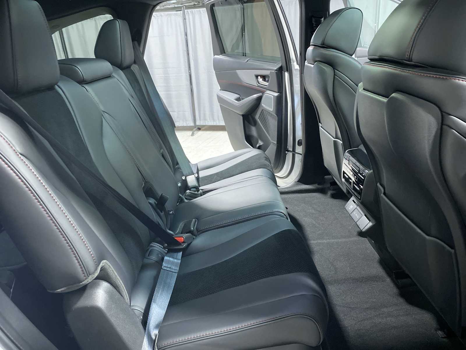 Thumbnail: 2026 Acura MDX - 13