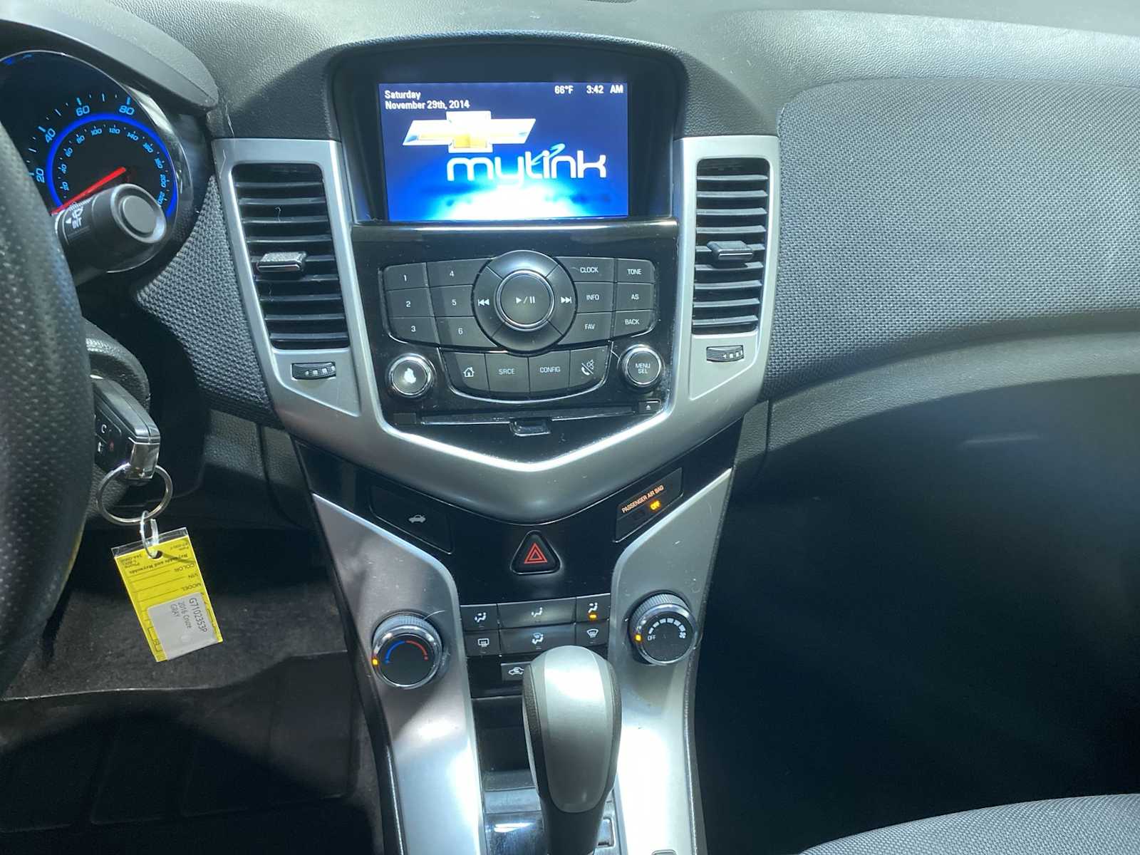 Thumbnail: 2016 Chevrolet Cruze - 16