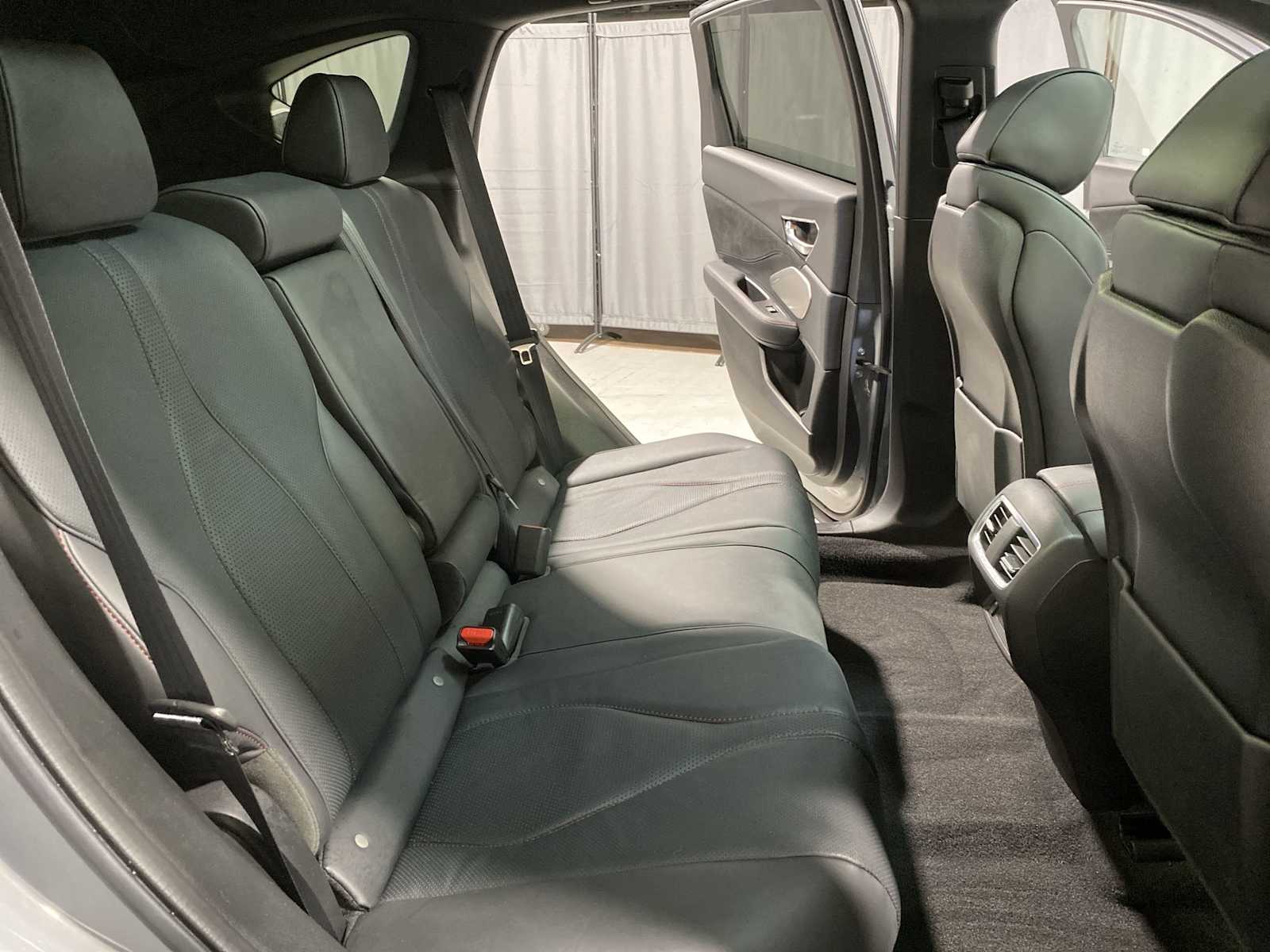 Thumbnail: 2025 Acura RDX - 13