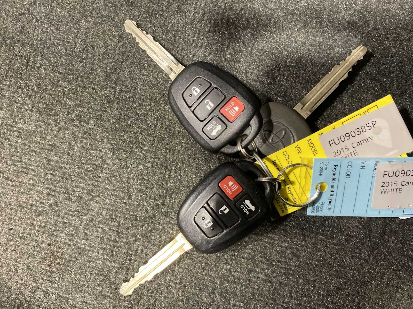 Thumbnail: 2015 Toyota Camry - 20