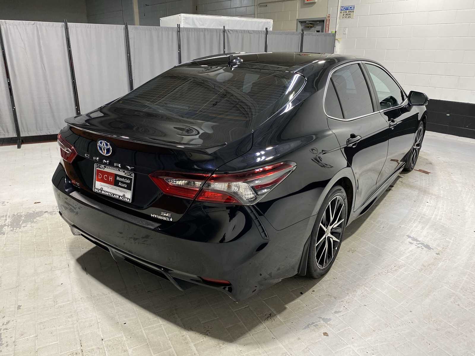 2024 Toyota Camry SE 26
