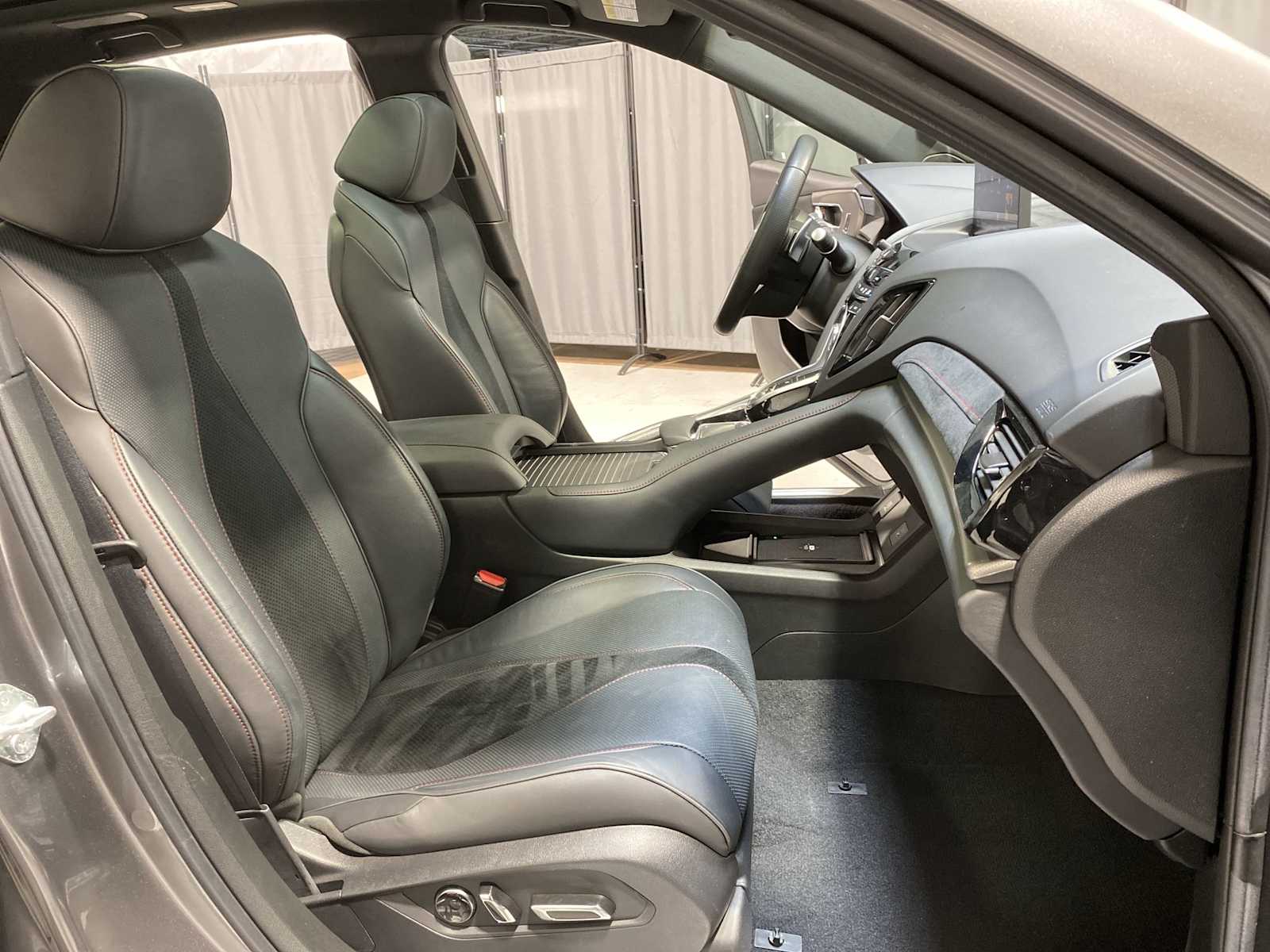 Thumbnail: 2023 Acura RDX - 14