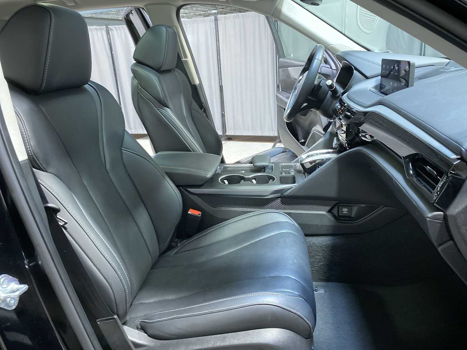 Thumbnail: 2023 Acura MDX - 14