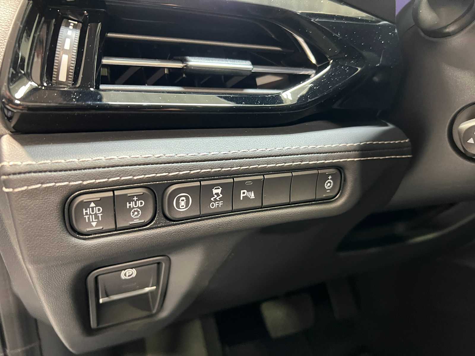 Thumbnail: 2026 Acura MDX - 23