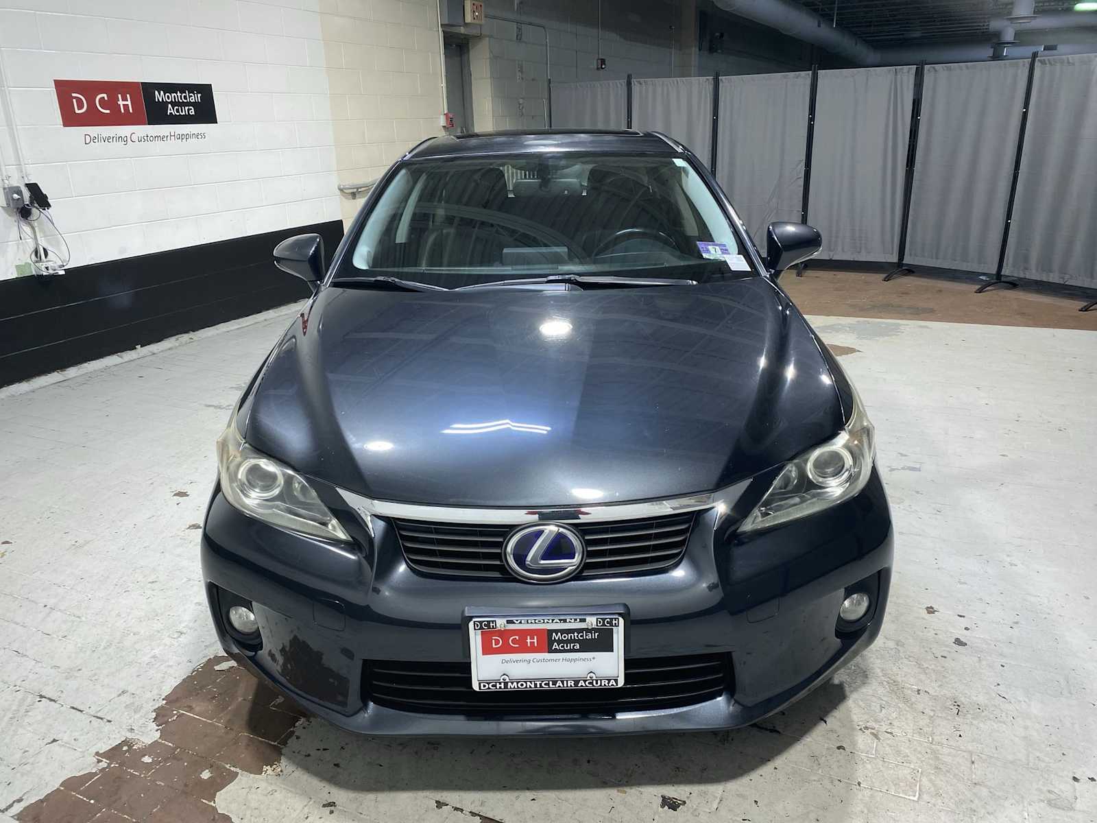 Thumbnail: 2011 Lexus CT - 6