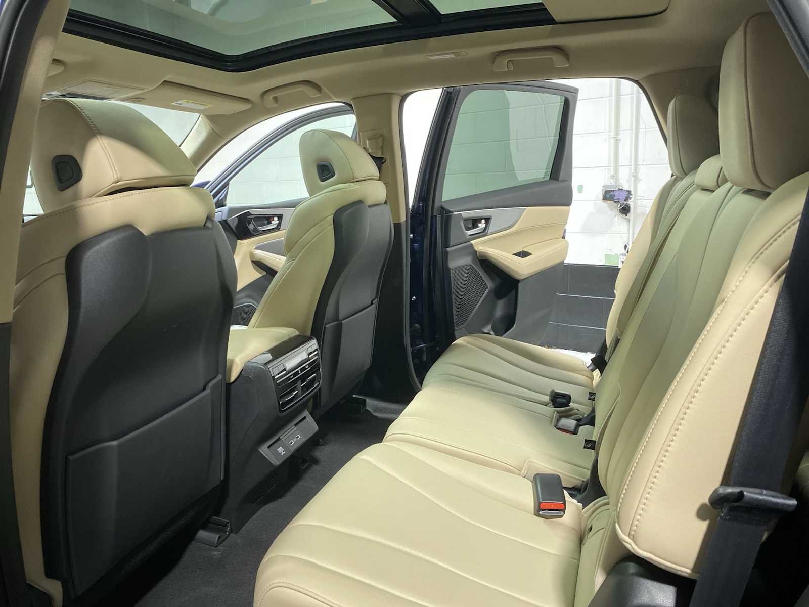 Thumbnail: 2023 Acura MDX - 12