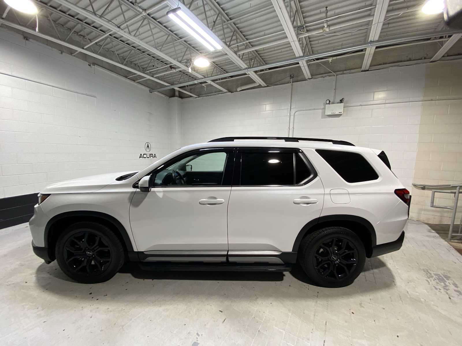 Thumbnail: 2025 Honda Pilot - 3