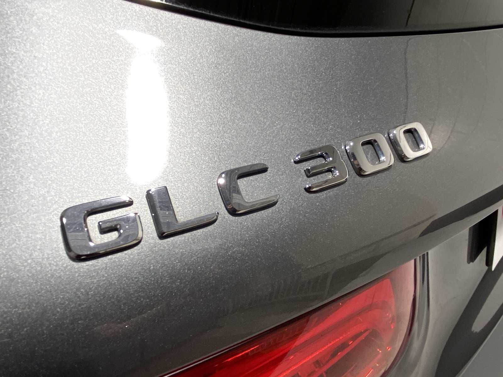 Thumbnail: 2017 Mercedes-Benz GLC - 7