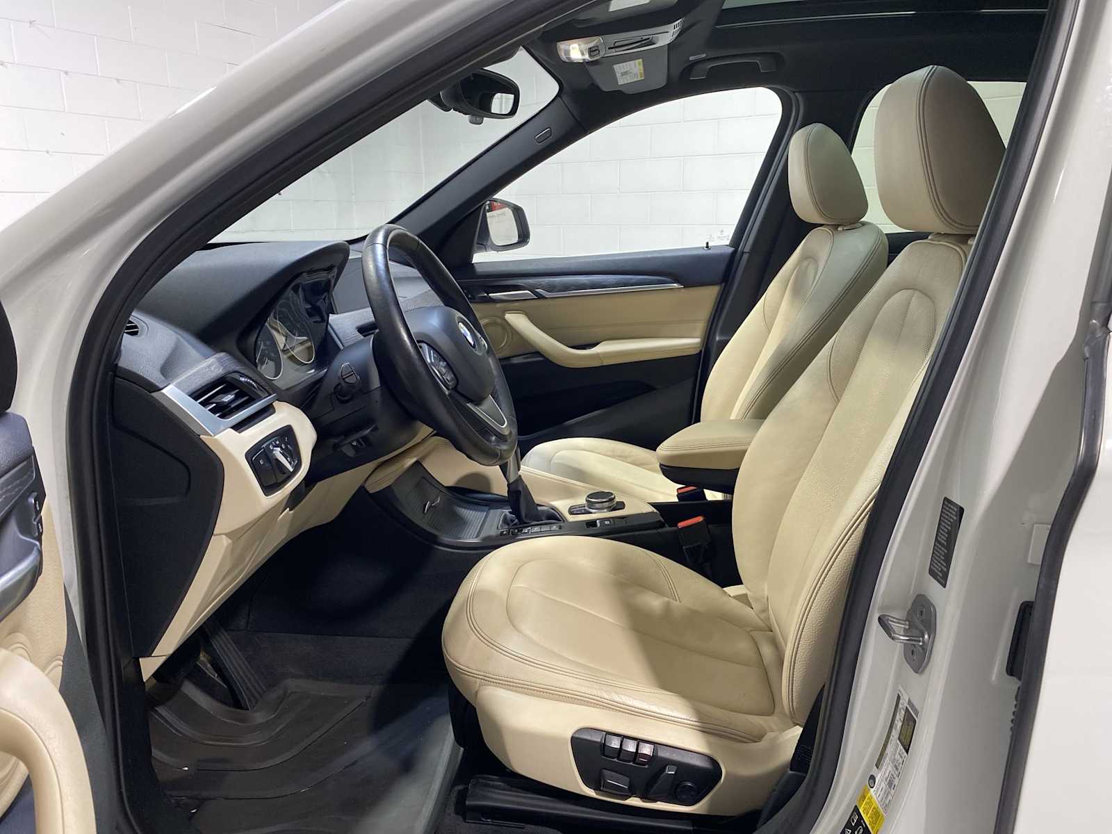 2017 BMW X1 xDrive28i 2
