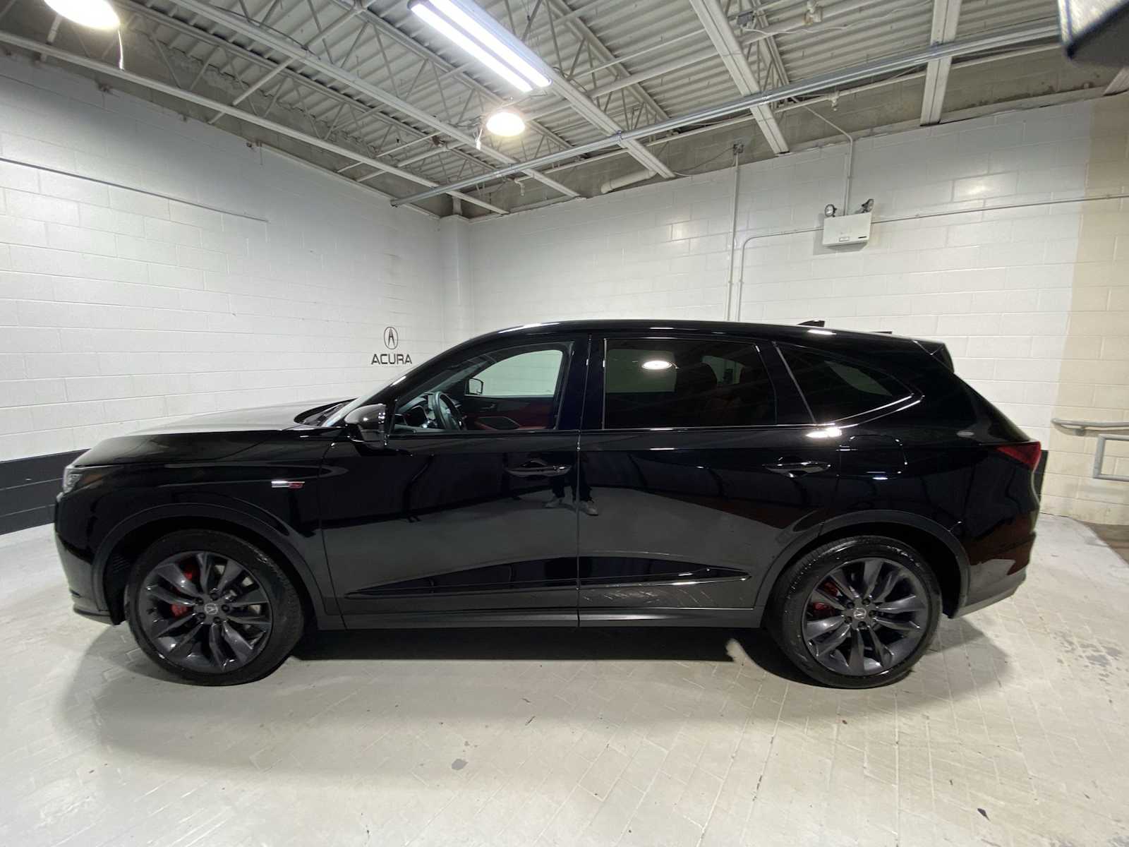 Thumbnail: 2022 Acura MDX - 3