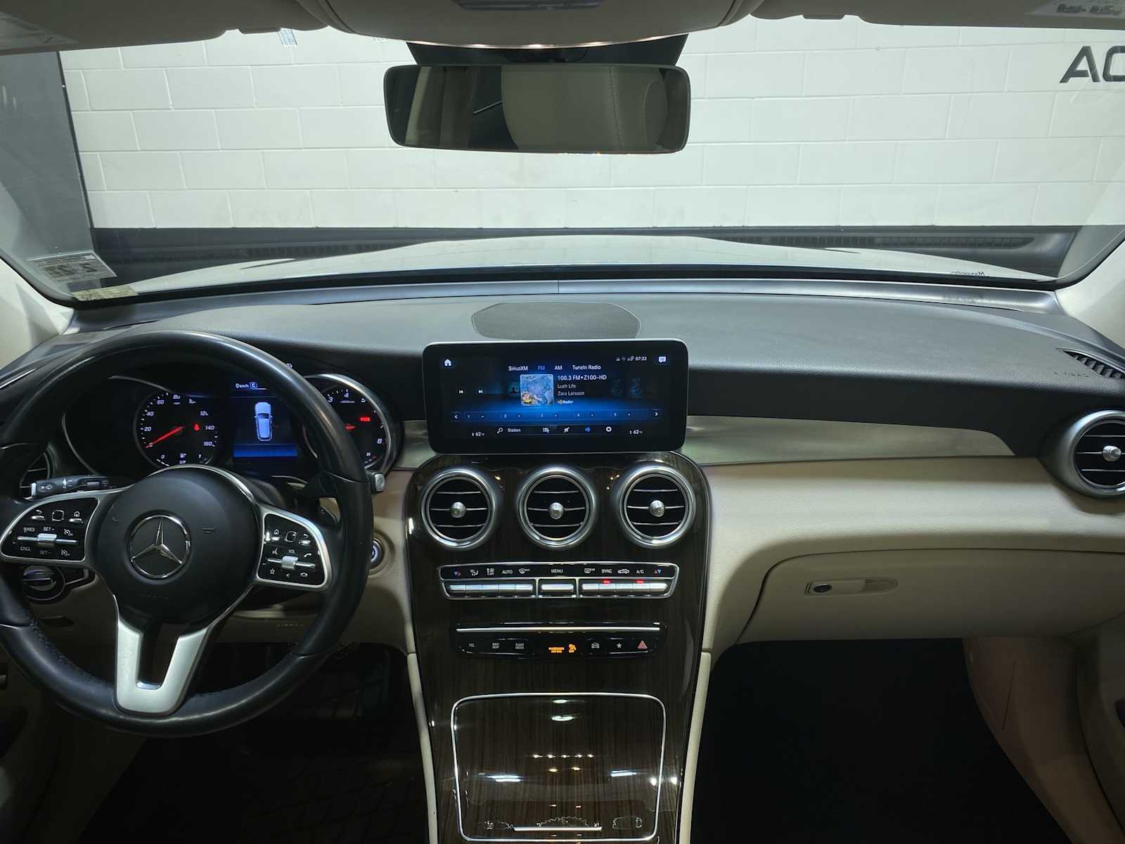 Thumbnail: 2022 Mercedes-Benz GLC - 10