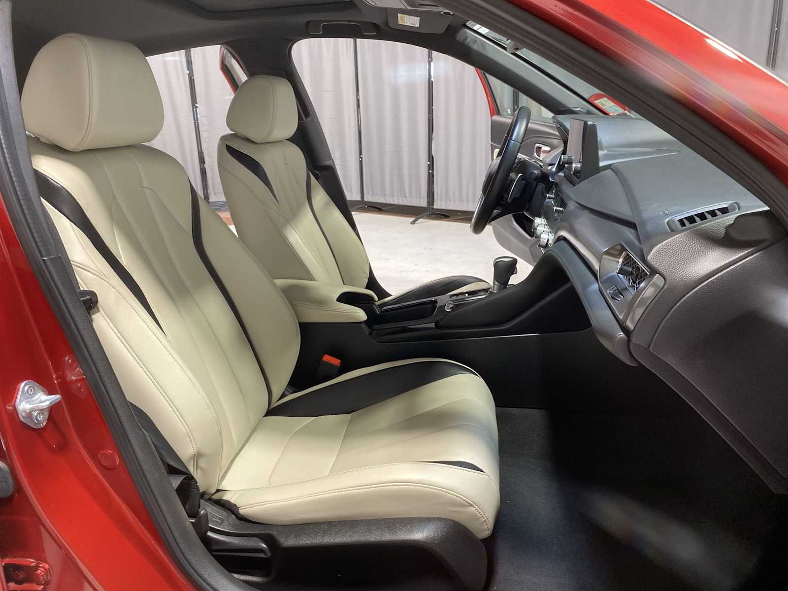 Thumbnail: 2023 Acura Integra - 14
