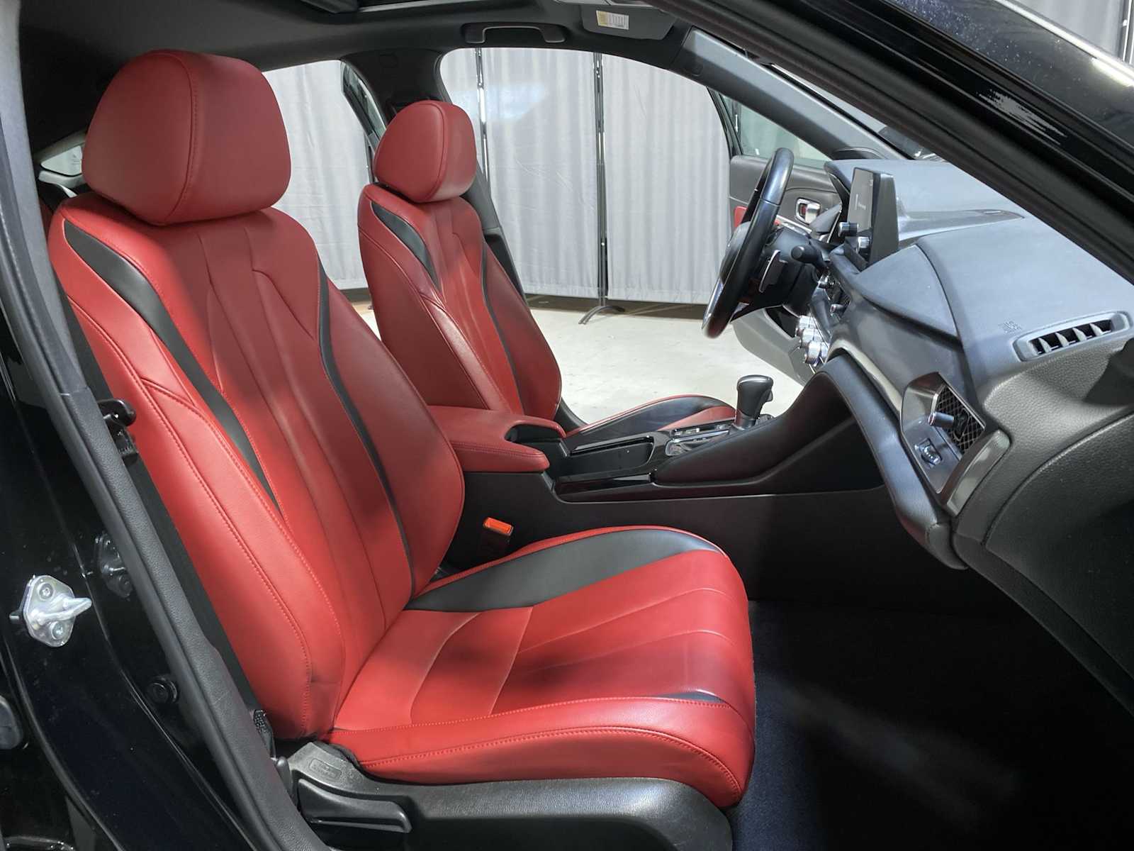 Thumbnail: 2023 Acura Integra - 14