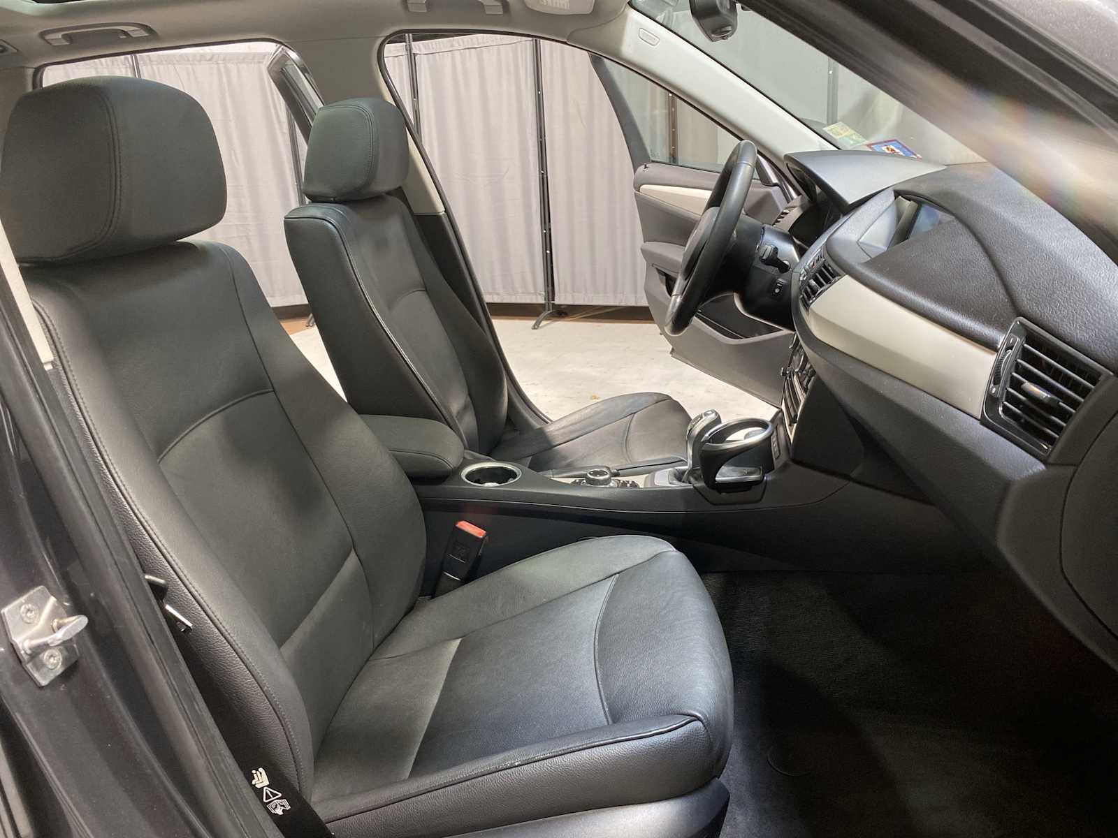 Thumbnail: 2014 BMW X1 - 14