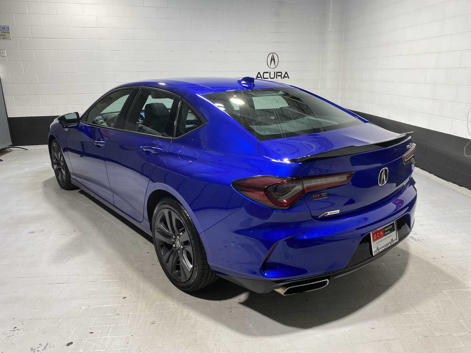 Thumbnail: 2023 Acura TLX - 4