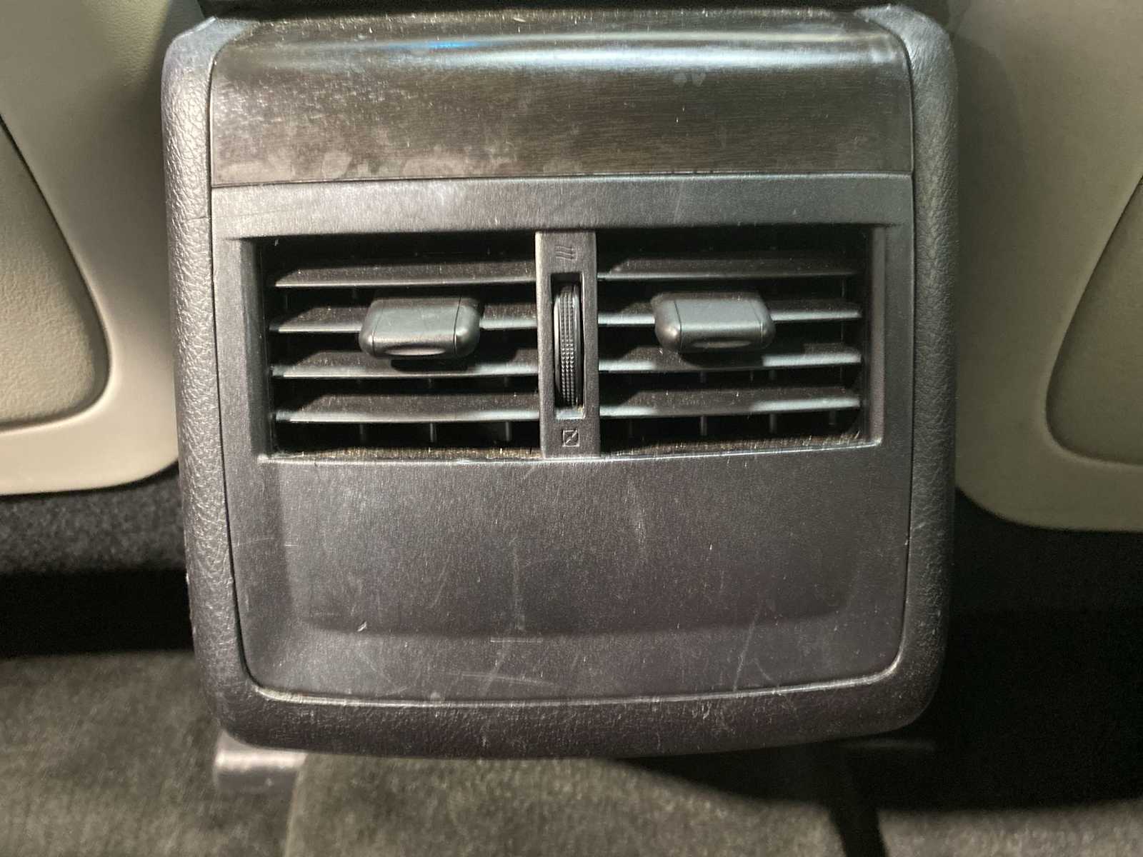 Thumbnail: 2016 Toyota Avalon - 25