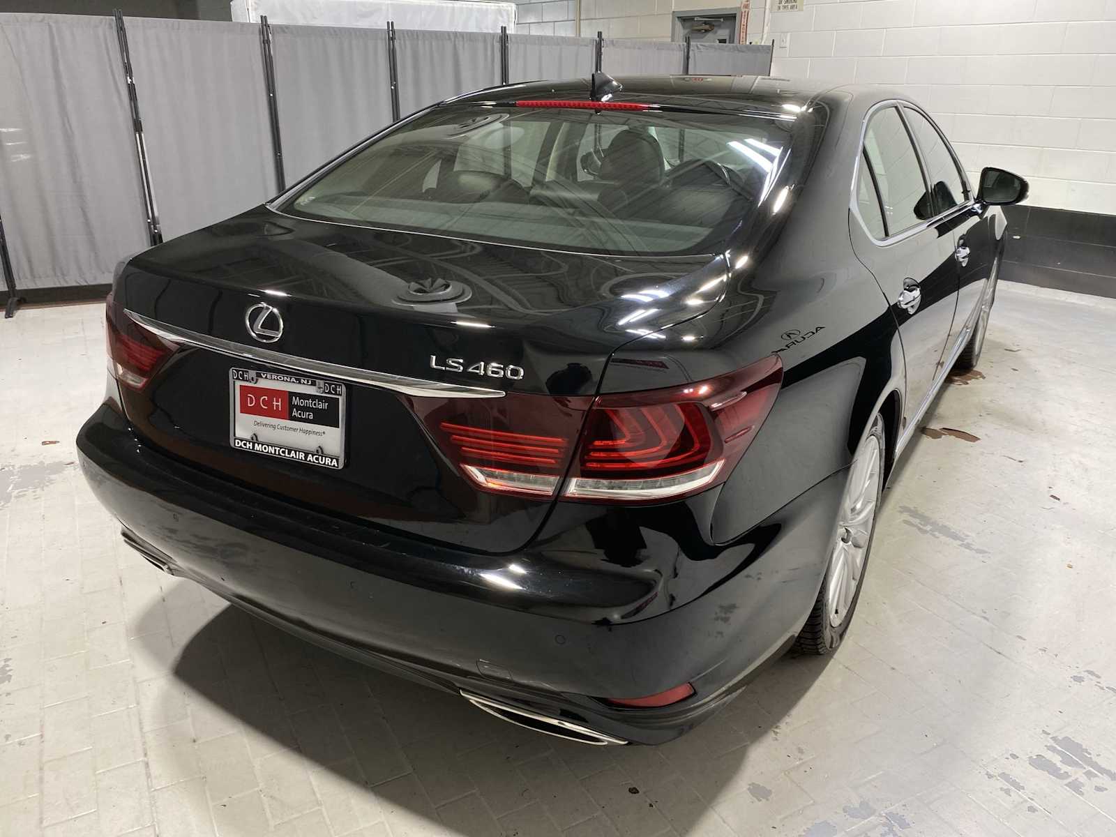 Thumbnail: 2017 Lexus LS - 26