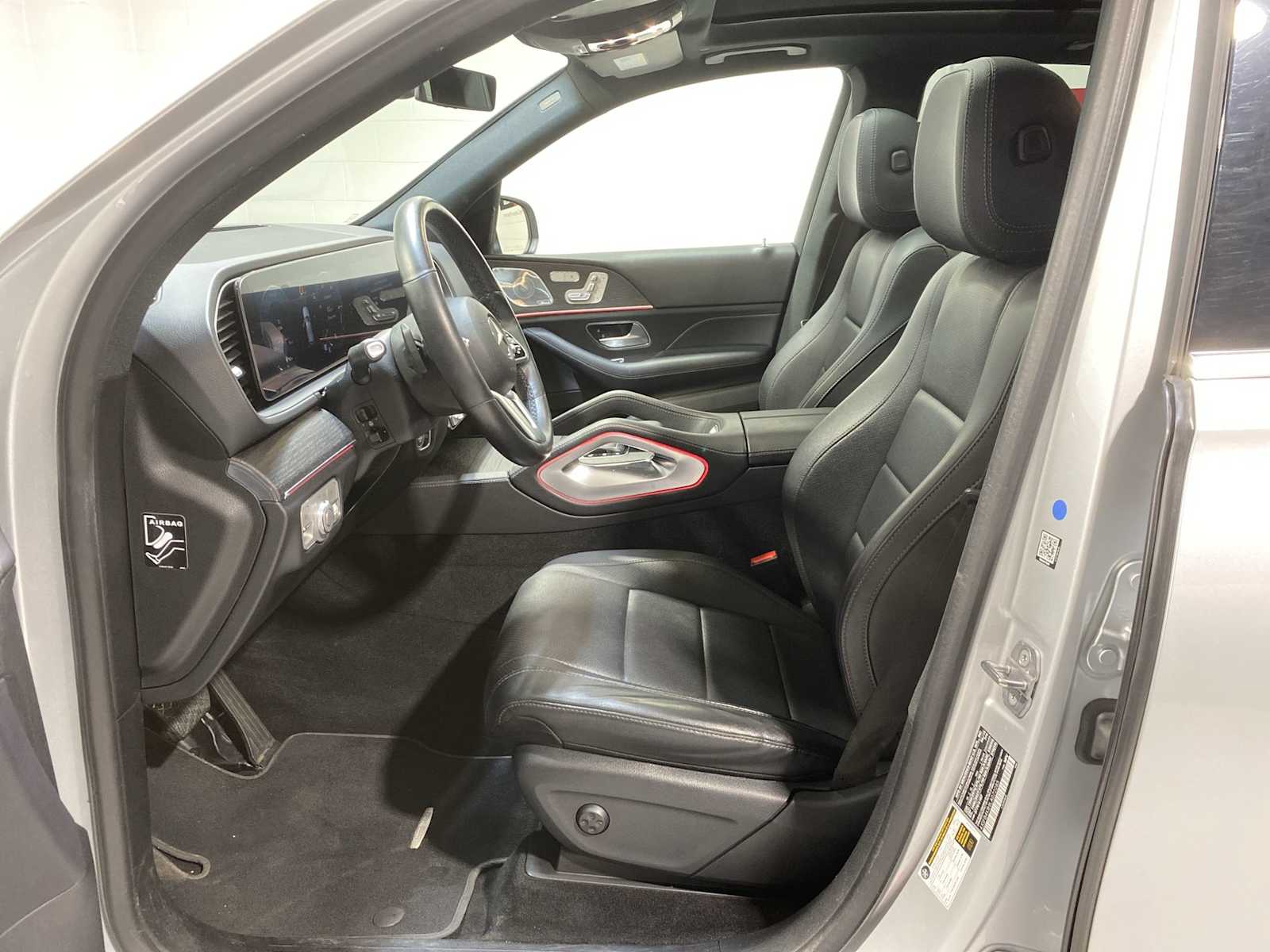 Thumbnail: 2020 Mercedes-Benz GLE - 2