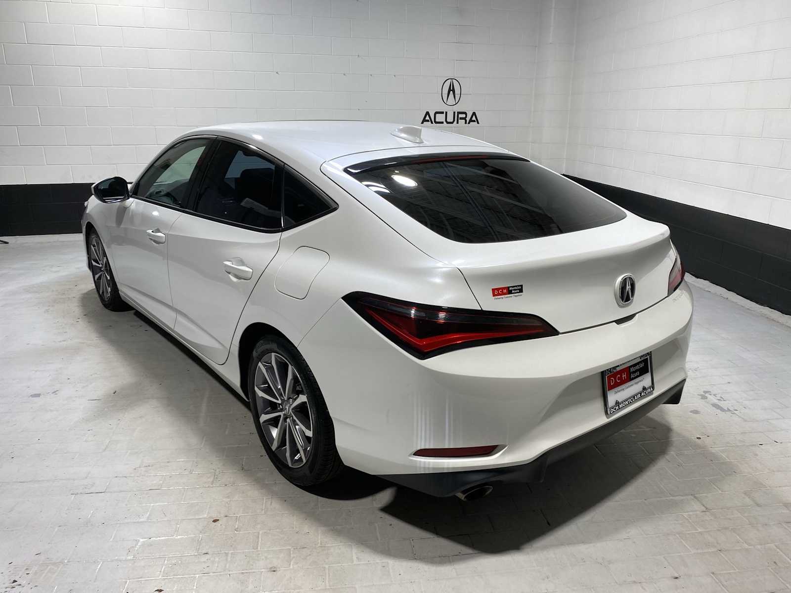 Thumbnail: 2023 Acura Integra - 4