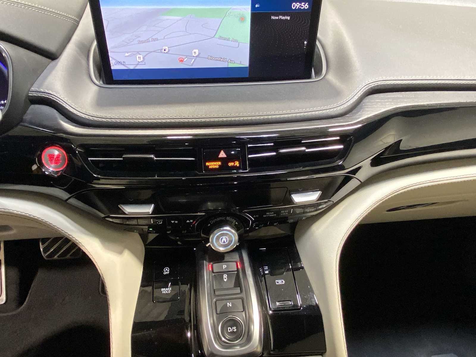 Thumbnail: 2022 Acura MDX - 16