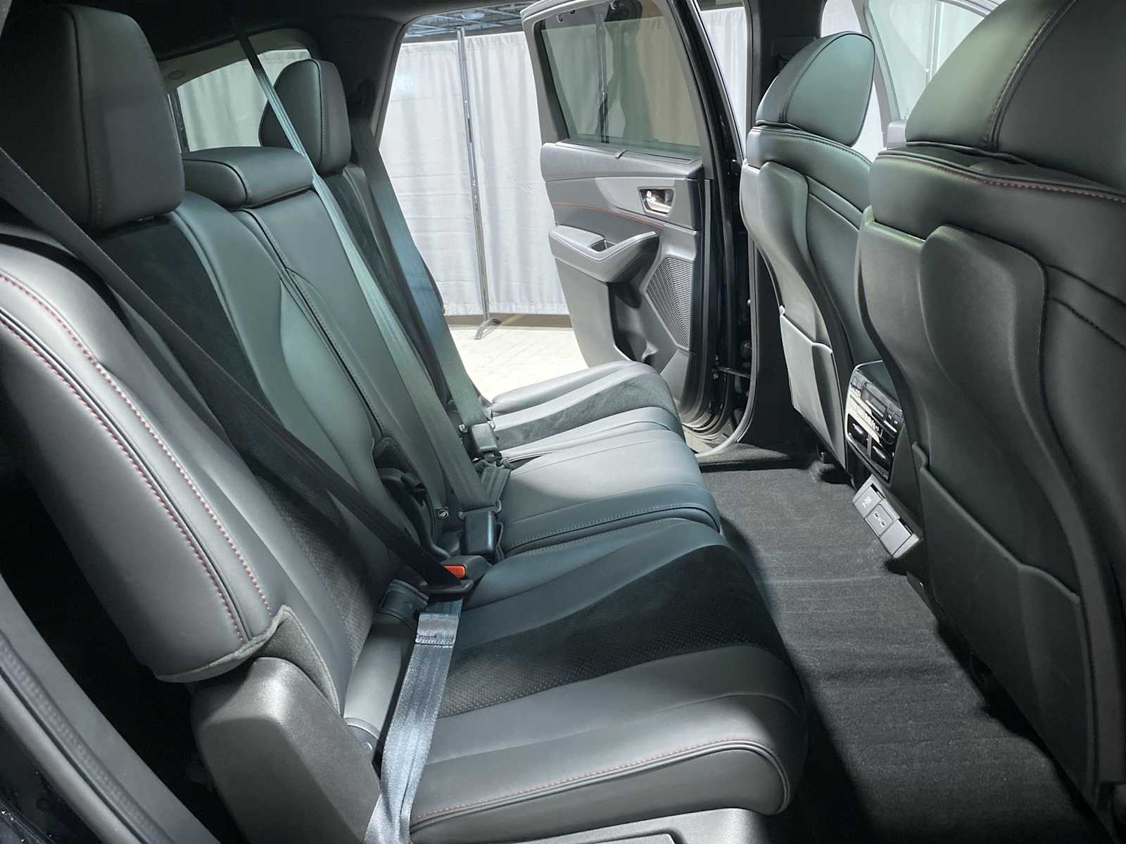 Thumbnail: 2023 Acura MDX - 13