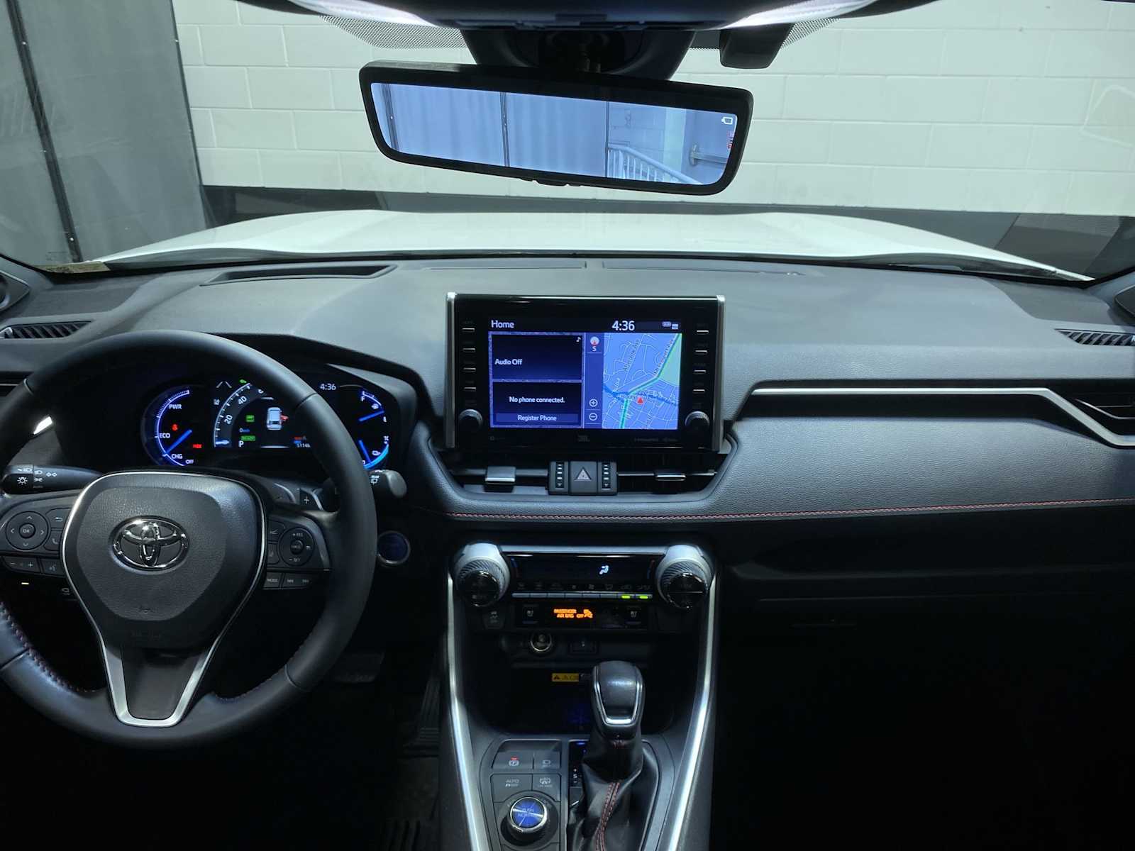 Thumbnail: 2022 Toyota RAV4 - 10