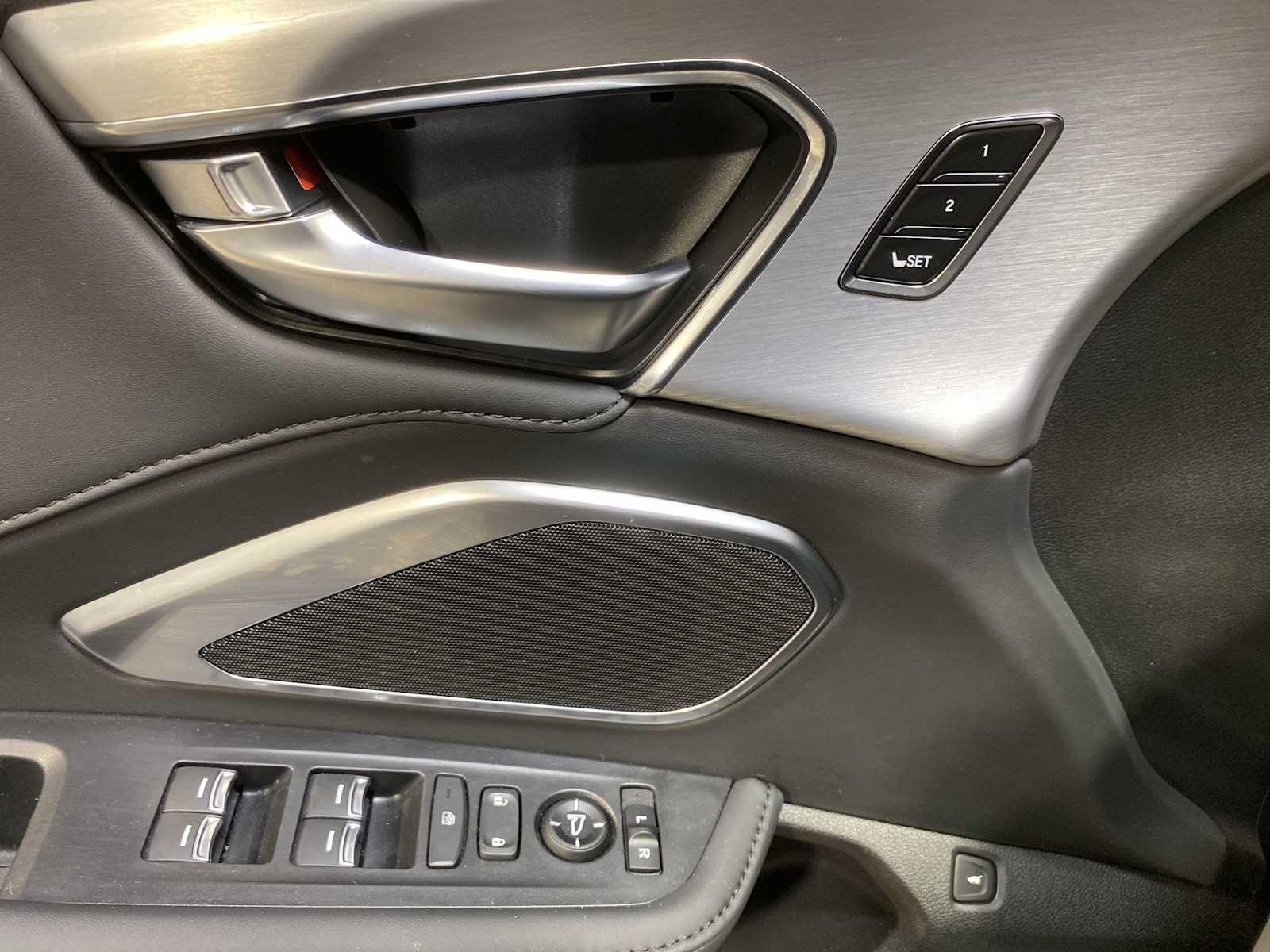 Thumbnail: 2023 Acura RDX - 23