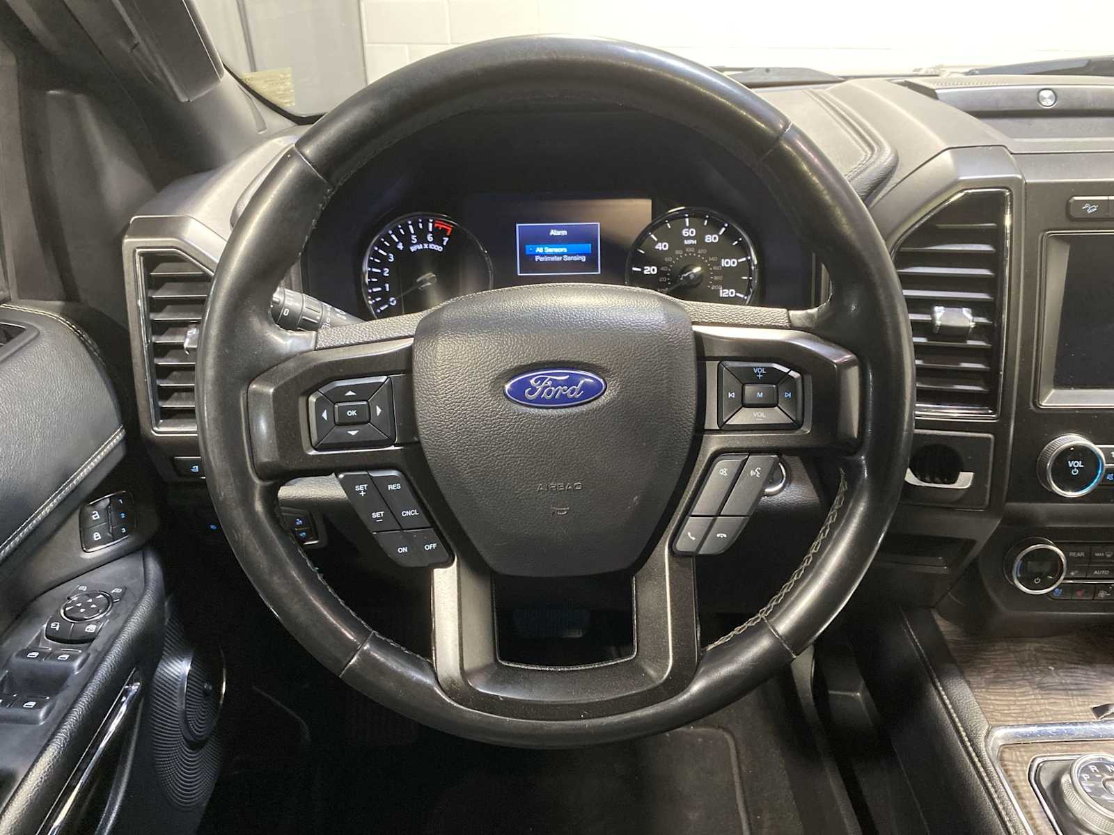 Thumbnail: 2019 Ford Expedition - 14