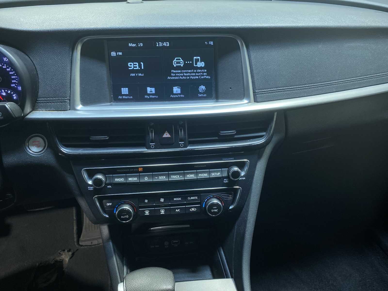 Thumbnail: 2019 Kia Optima - 16