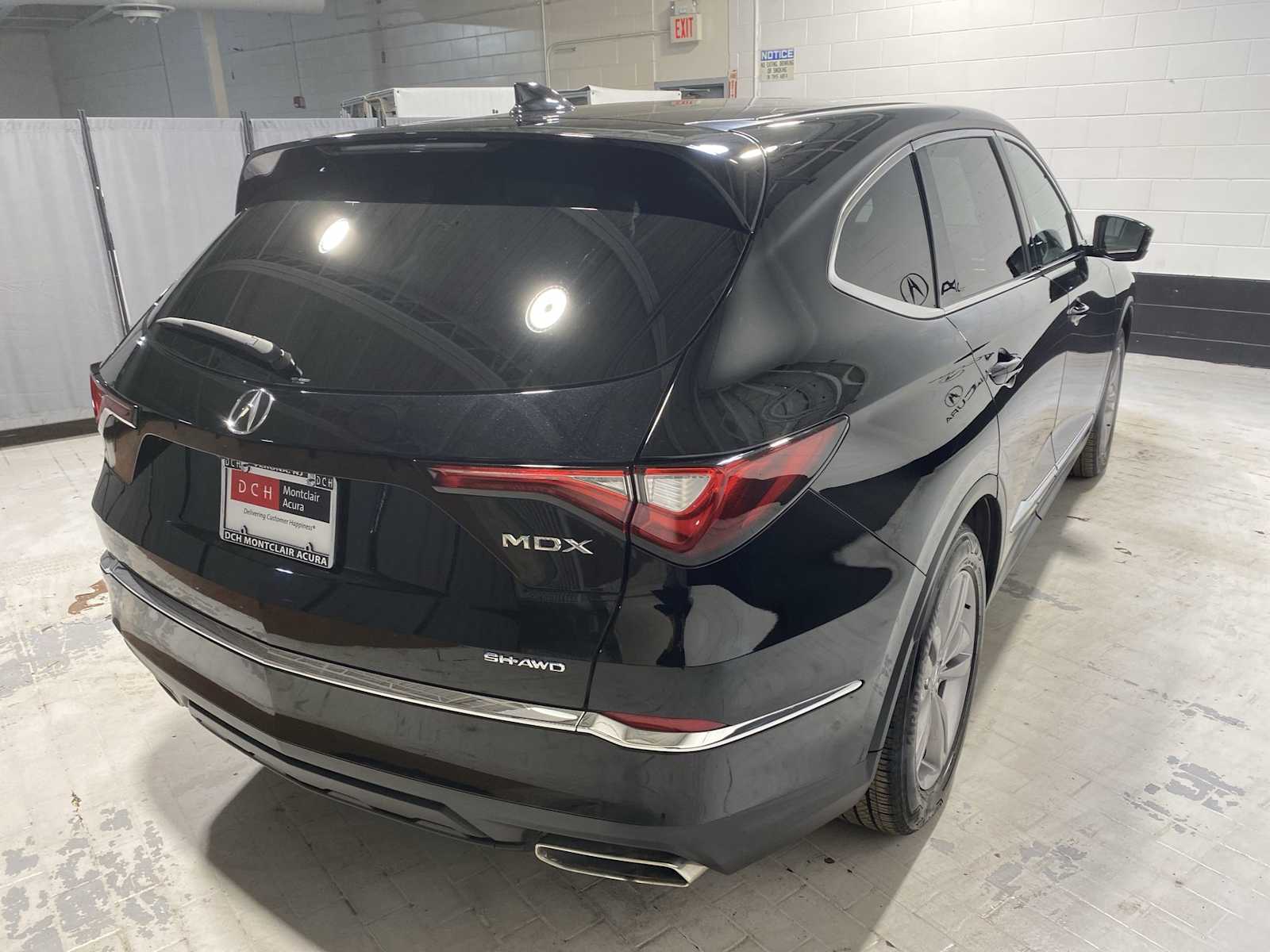 Thumbnail: 2023 Acura MDX - 26