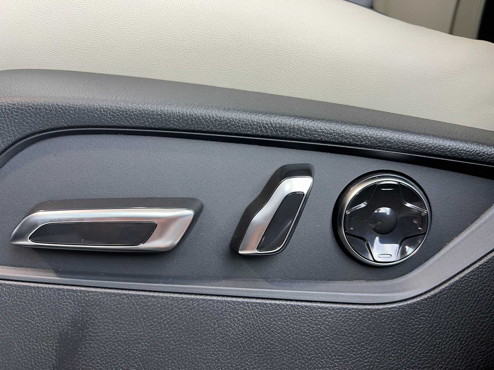 Thumbnail: 2026 Acura RDX - 19