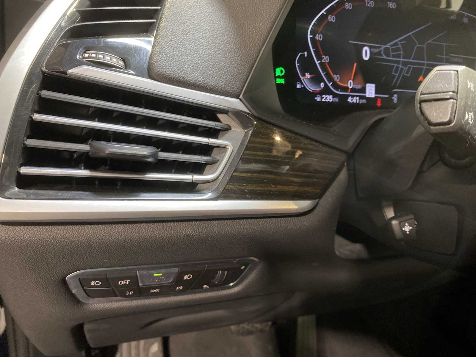 Thumbnail: 2021 BMW X7 - 24