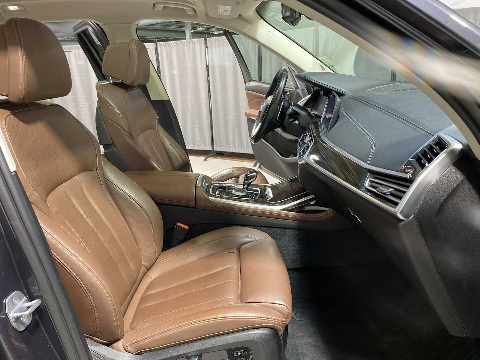 Thumbnail: 2019 BMW X7 - 14