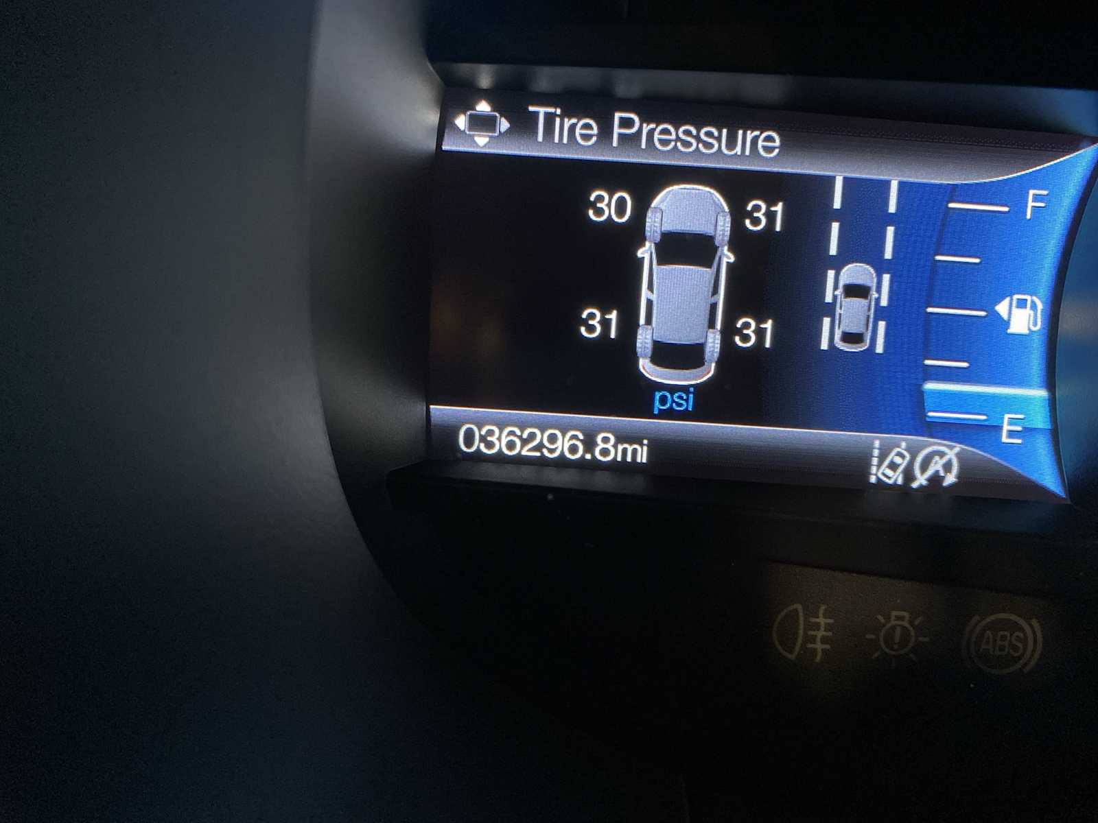 Thumbnail: 2019 Ford Edge - 18