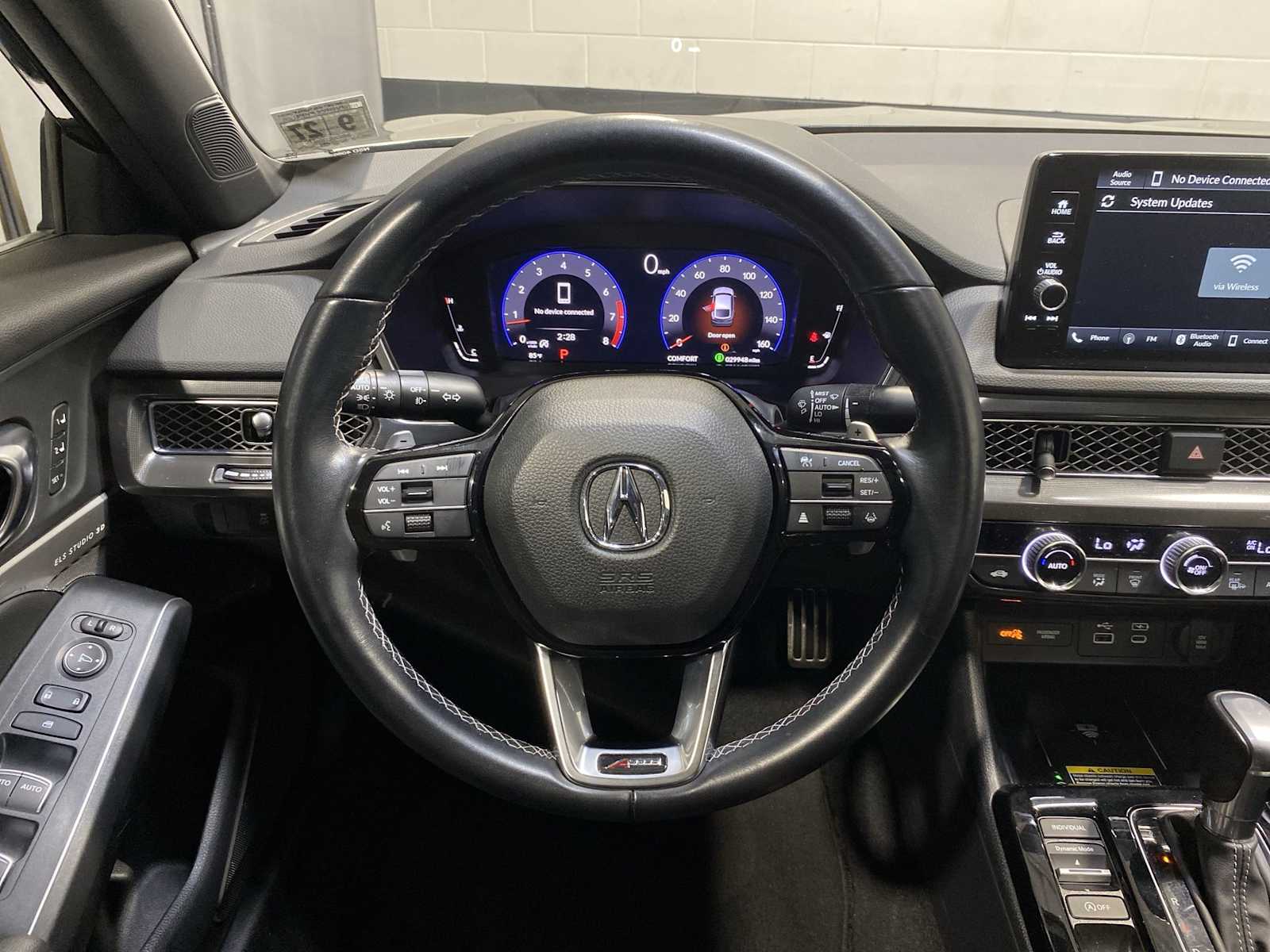 Thumbnail: 2023 Acura Integra - 15