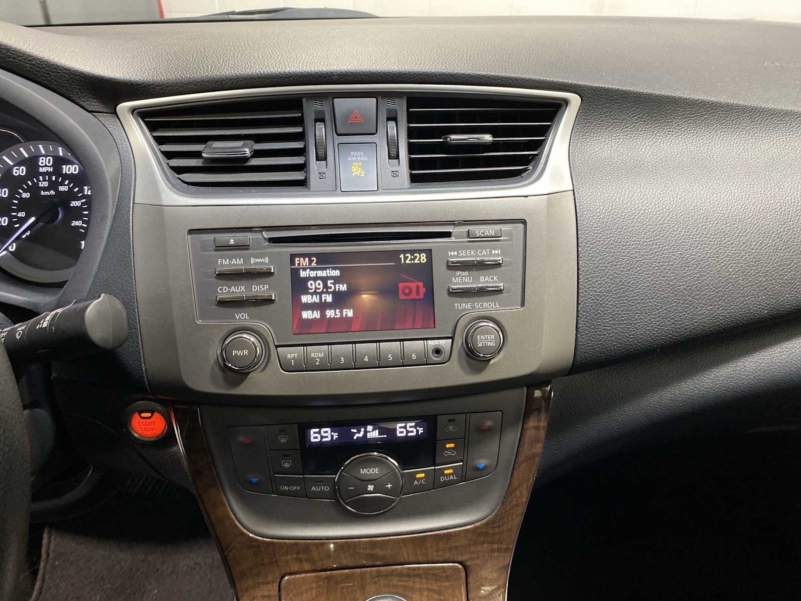 2014 Nissan Sentra SL 16