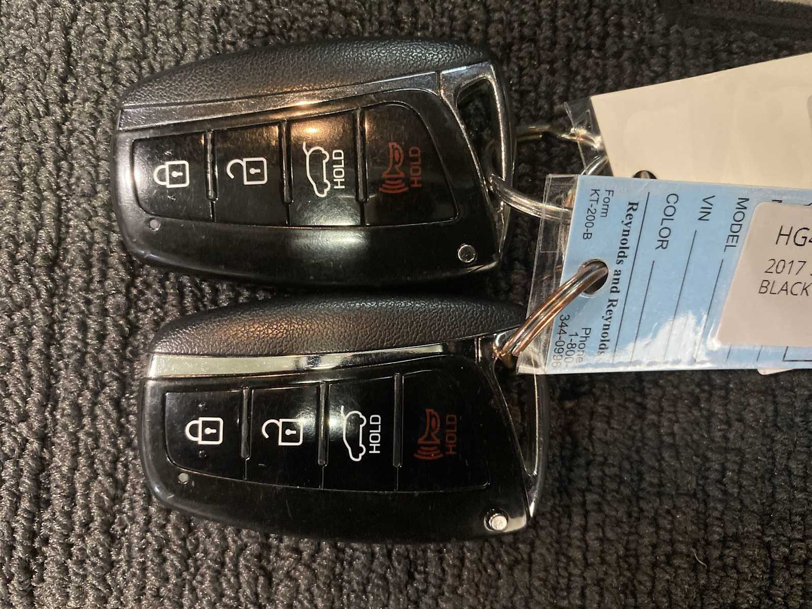 Thumbnail: 2017 Hyundai Santa Fe - 20