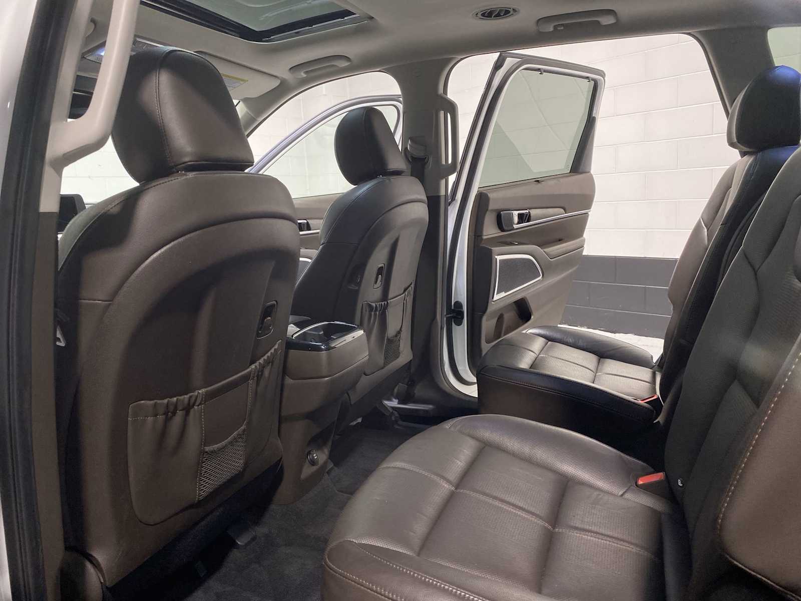 Thumbnail: 2020 Kia Telluride - 12