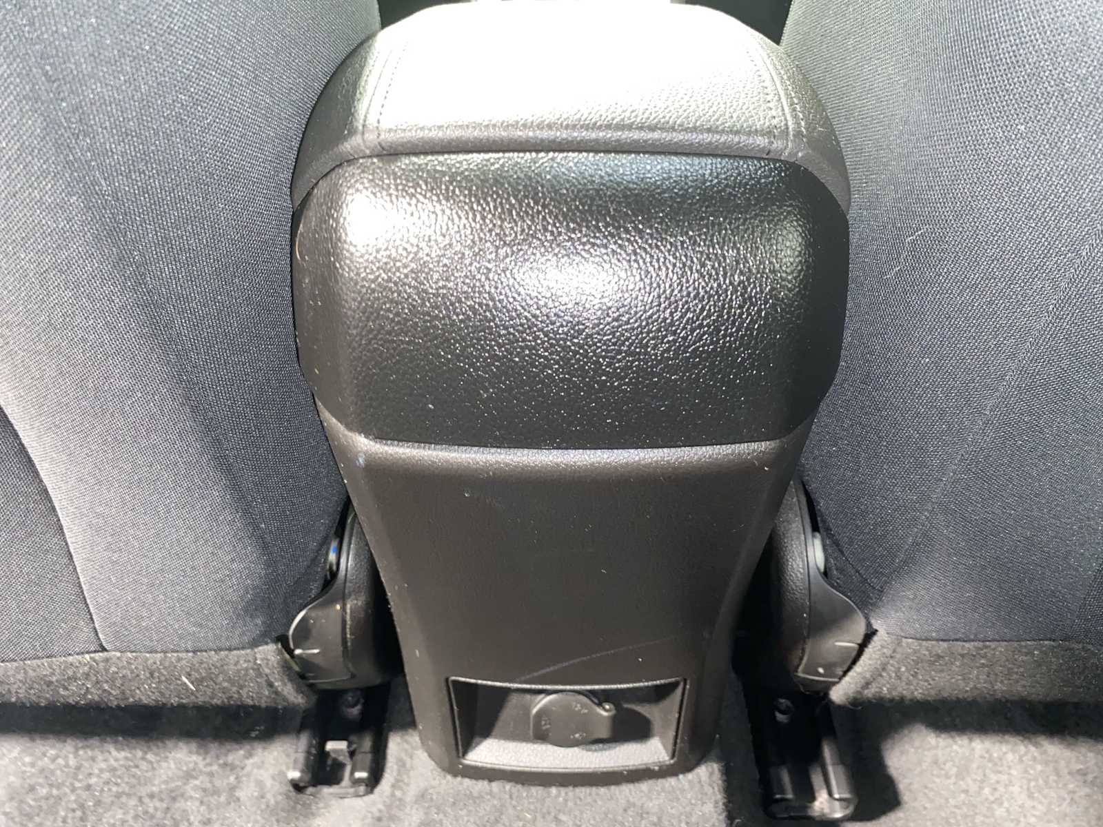 Thumbnail: 2016 Chevrolet Cruze - 25