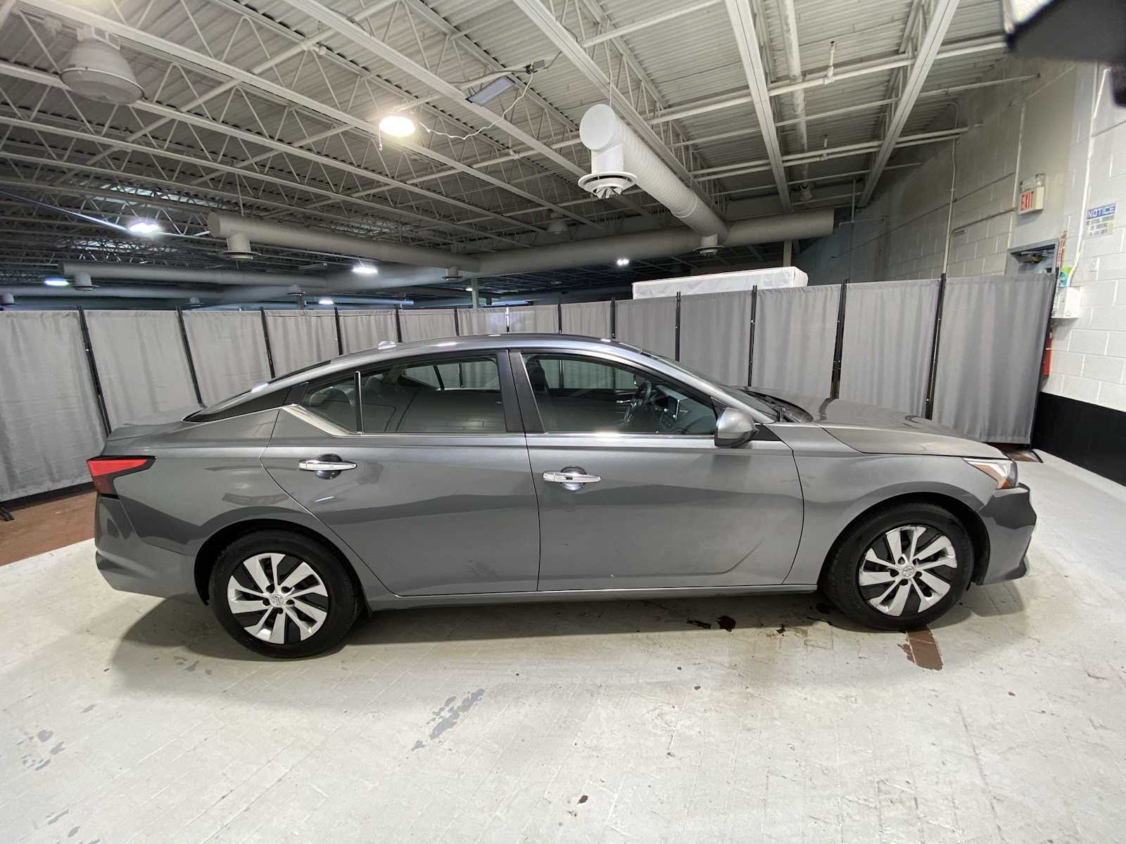 Thumbnail: 2020 Nissan Altima - 27