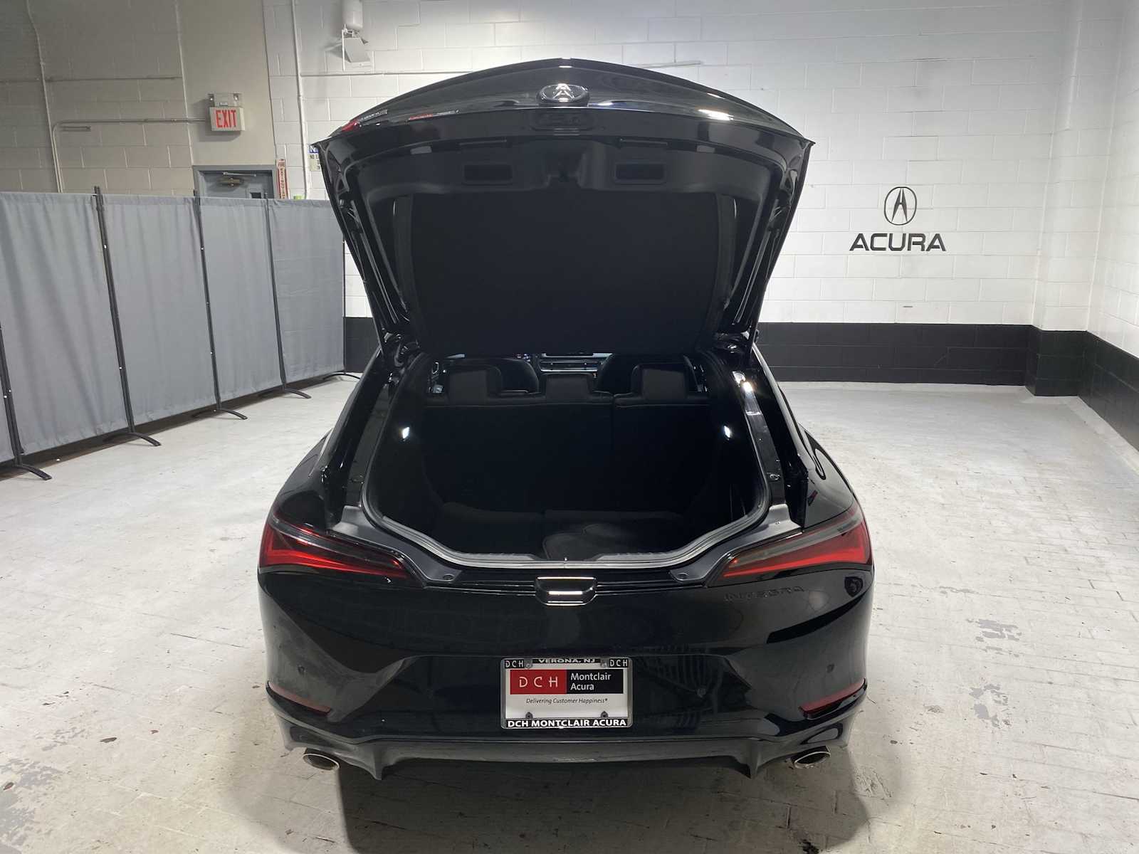 Thumbnail: 2023 Acura Integra - 19