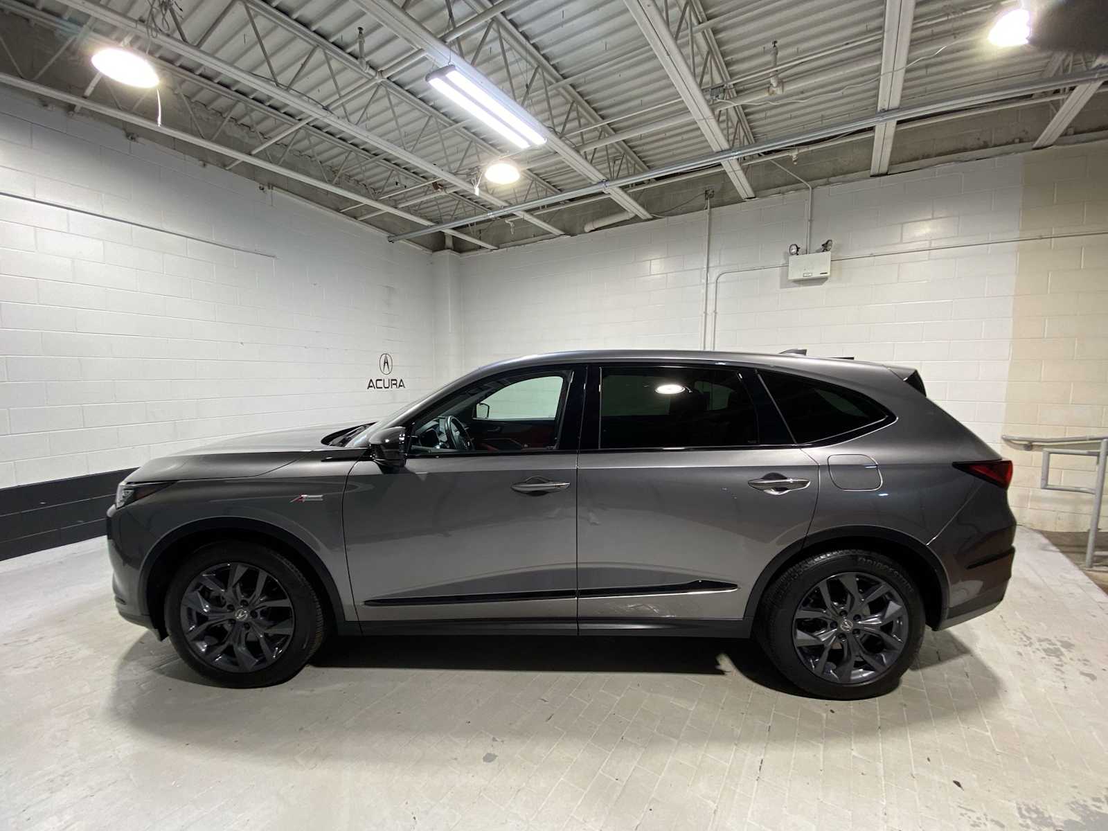 Thumbnail: 2023 Acura MDX - 3