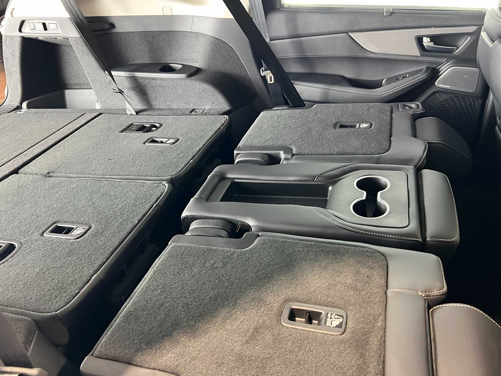 Thumbnail: 2026 Acura MDX - 35