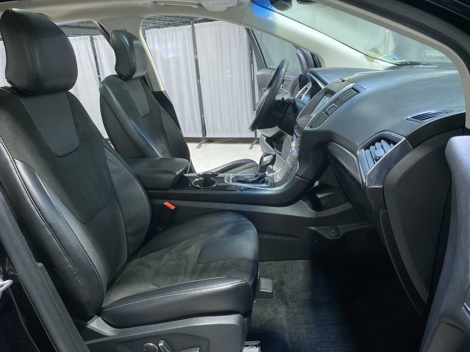 Thumbnail: 2018 Ford Edge - 14