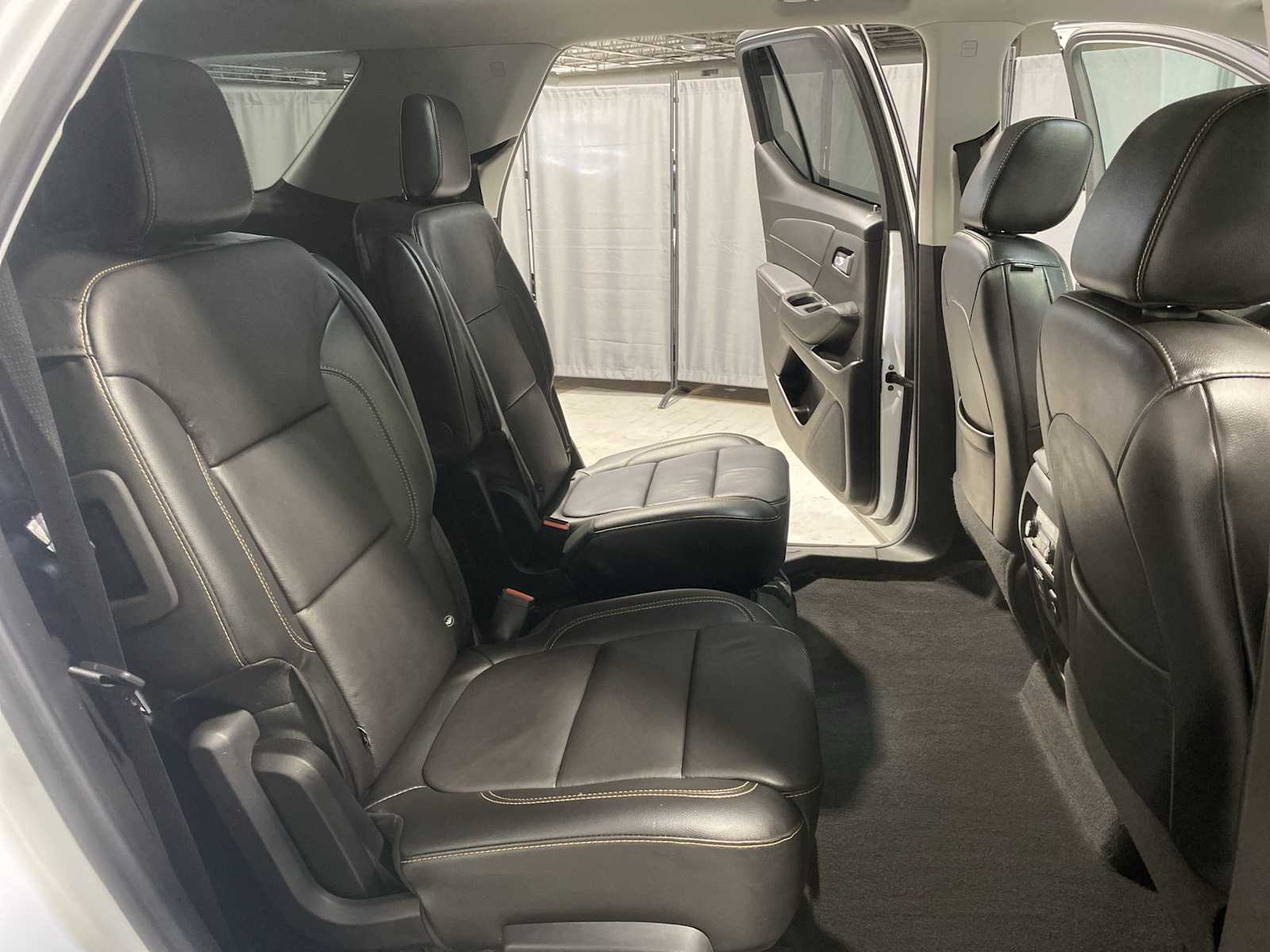 Thumbnail: 2018 Chevrolet Traverse - 13